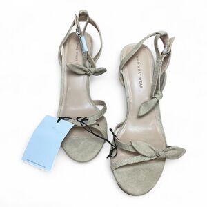 Who What Wear Taupe Bow Heels SZ - 9 1/2